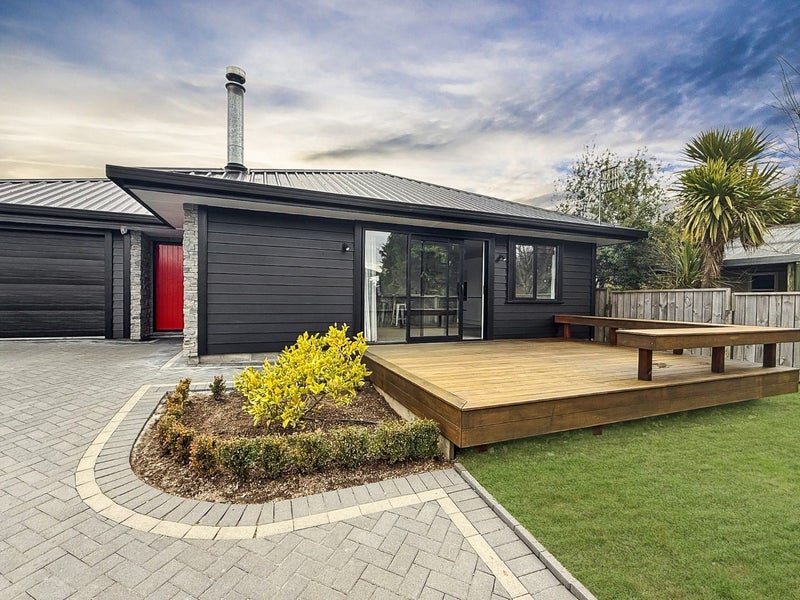 7 Aubrey Crescent, Rainbow Point, Taupo - Carousel 2