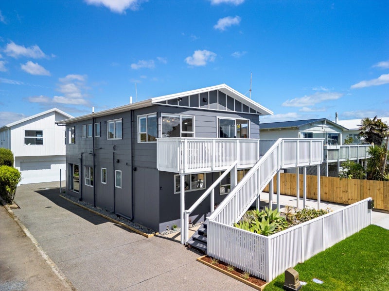 96 Karewa Parade, Papamoa Beach, Papamoa - Carousel 2