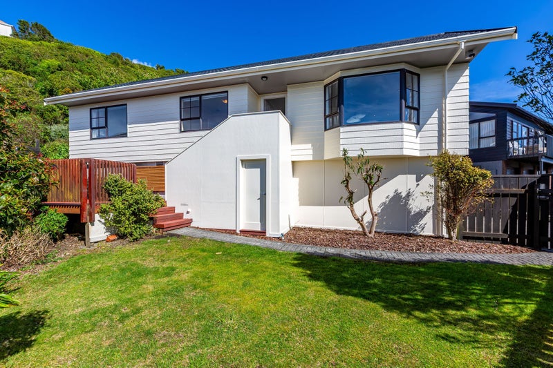 37 Nalanda Crescent, Broadmeadows, Wellington - Carousel 1