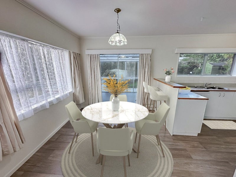 4 Takapu Street, Henderson, Auckland - Carousel 2