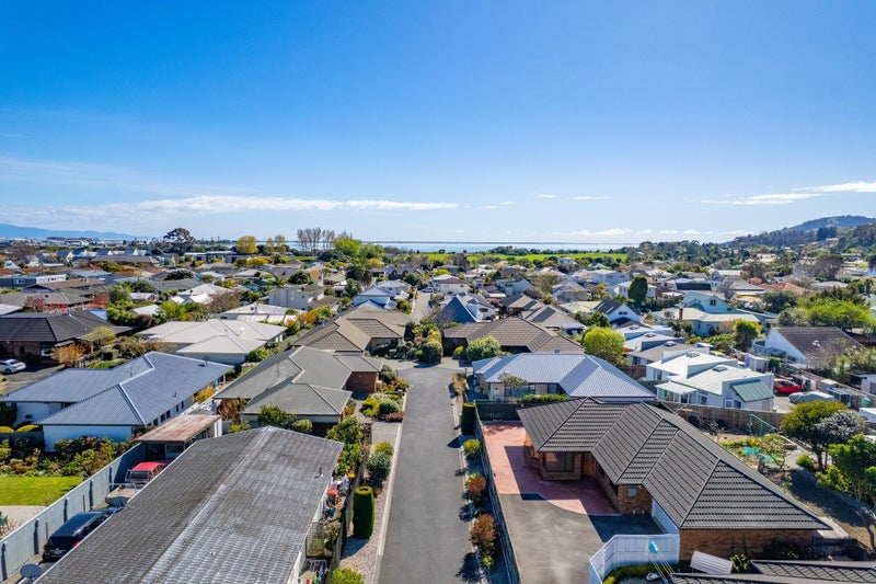 2 Bella Grove Way, The Wood, Nelson - Carousel 24