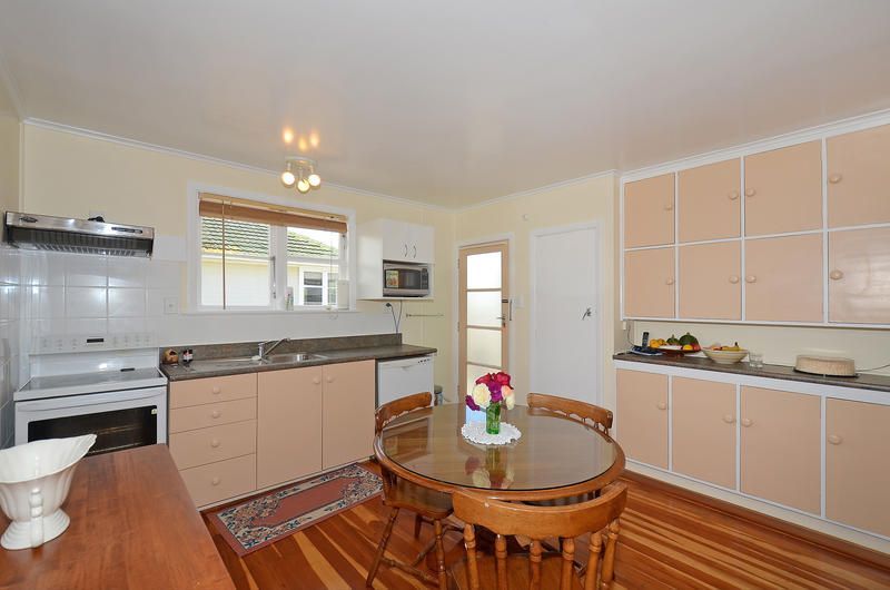 9 Hildreth Street, Trentham, Upper Hutt - Carousel 2