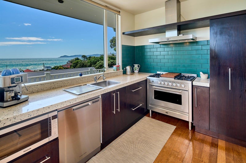 15 Kainui Road, Raumati South, Paraparaumu - Carousel 2