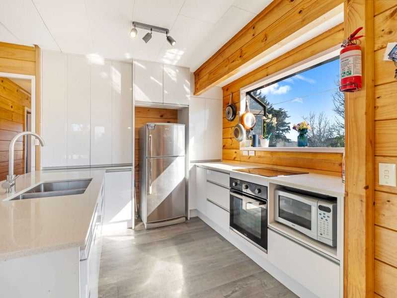 12B Cambridge Street, Gonville, Whanganui - Carousel 2