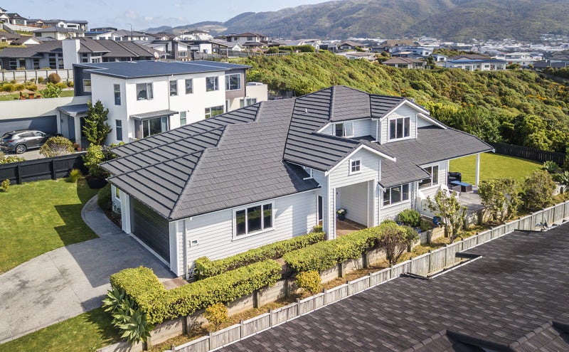 40 John Burke Drive, Aotea, Porirua - Carousel 1
