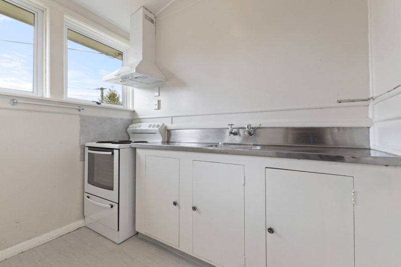 7 Betty Place, Aranui, Christchurch - Carousel 2
