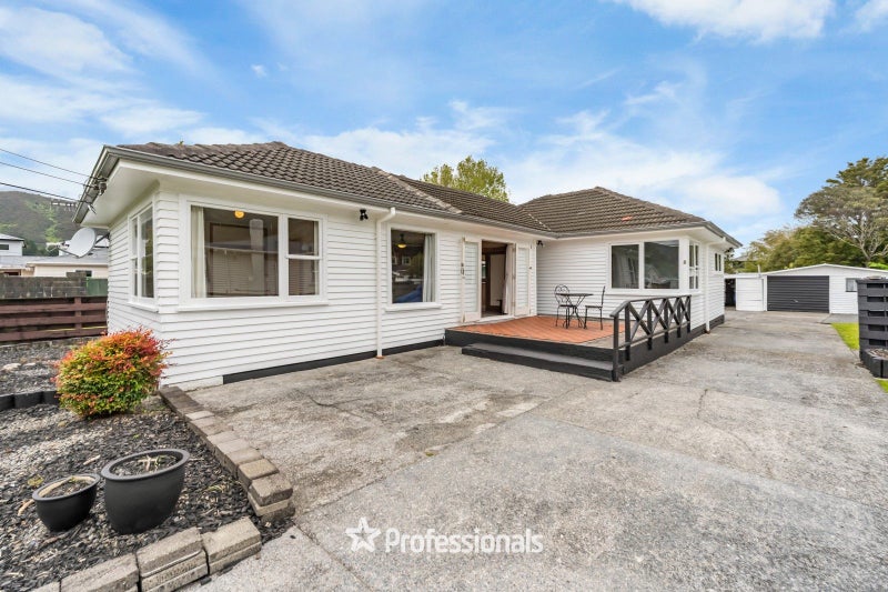 8 Norfolk Street, Wainuiomata, Lower Hutt - Carousel 1