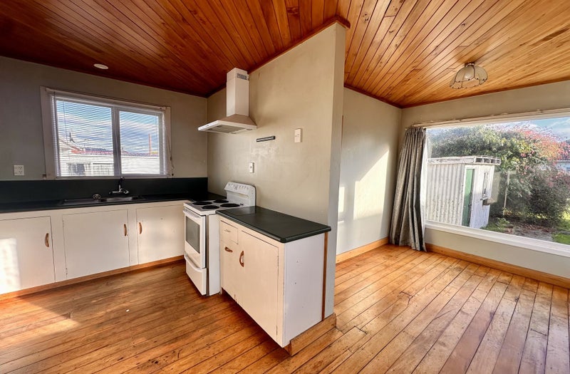 320 Tay Street, Turnbull Thomson Park, Invercargill - Carousel 2