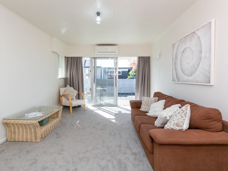 1/3 Crichton Place, Taradale, Napier - Carousel 15