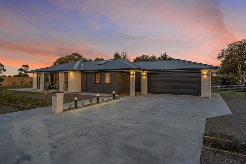 16 Madison Street, Carterton - Carousel 2