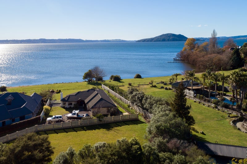 20 Gemini Place, Kawaha Point, Rotorua - Carousel 2
