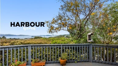 224 Dowse Drive, Maungaraki, Lower Hutt - Carousel 1