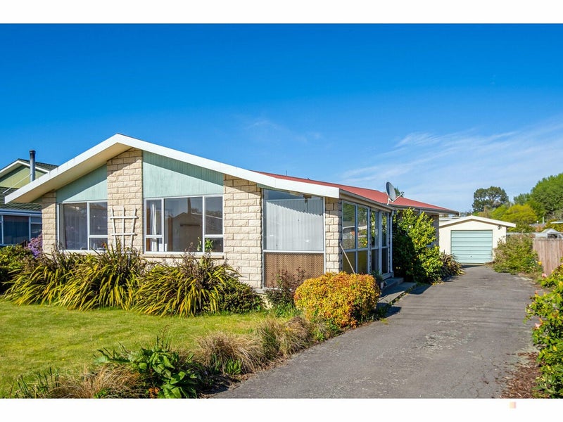 16 Flatman Crescent, Geraldine - Carousel 1