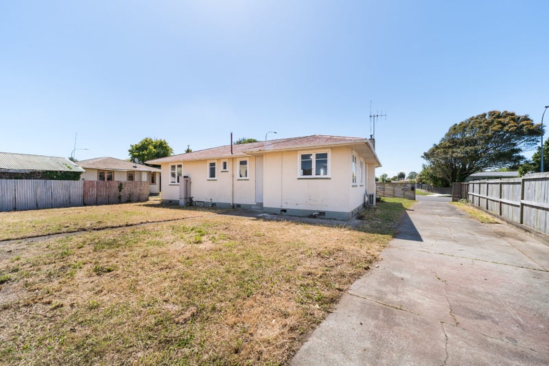 79 Rugby Street, Awapuni, Palmerston North - Carousel 24