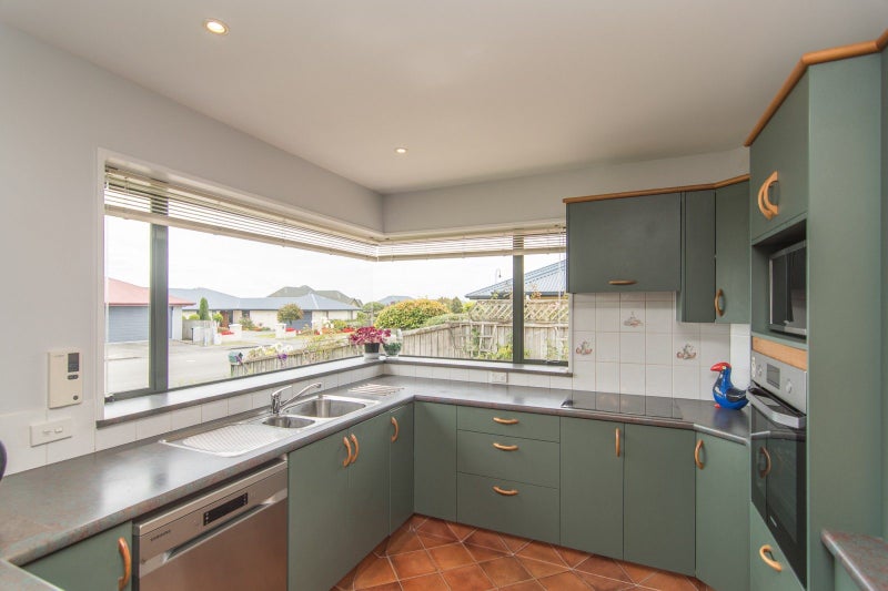 16 Alpine Close, Marchwiel, Timaru - Carousel 2