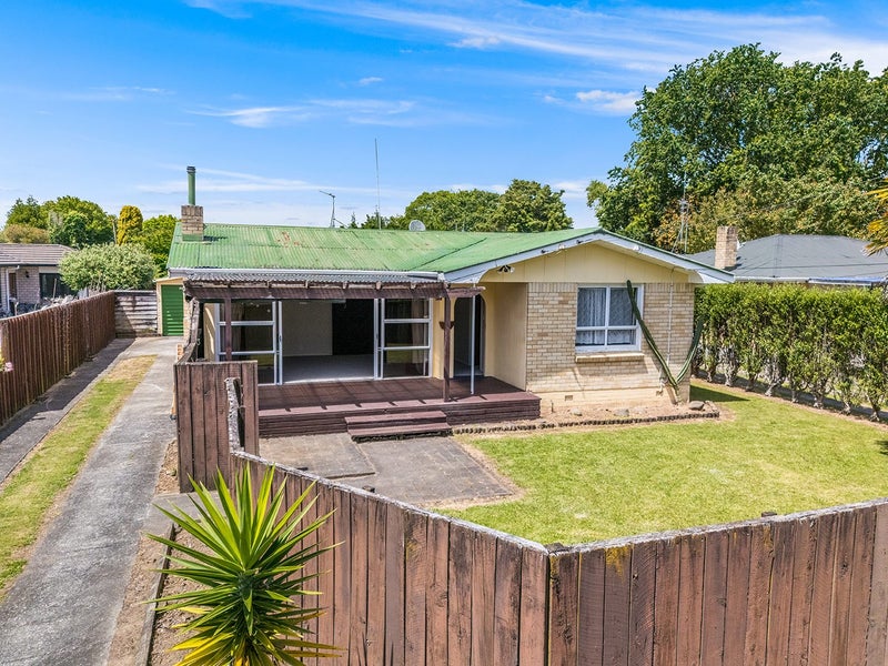 112 Masters Avenue, Silverdale, Hamilton - Carousel 23