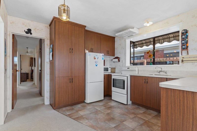 9 Lowry Avenue, Redwood, Christchurch - Carousel 2