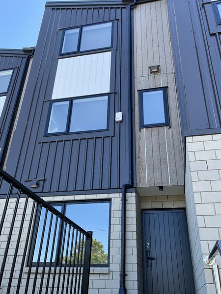 2/241 Don Buck Road, Massey, Auckland - Carousel 17