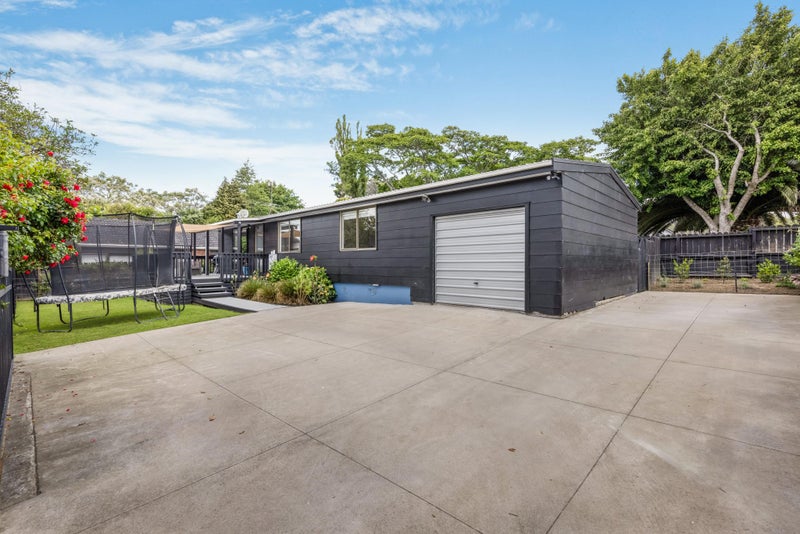 2/90 Wattle Farm Road, Wattle Downs, Auckland - Carousel 1