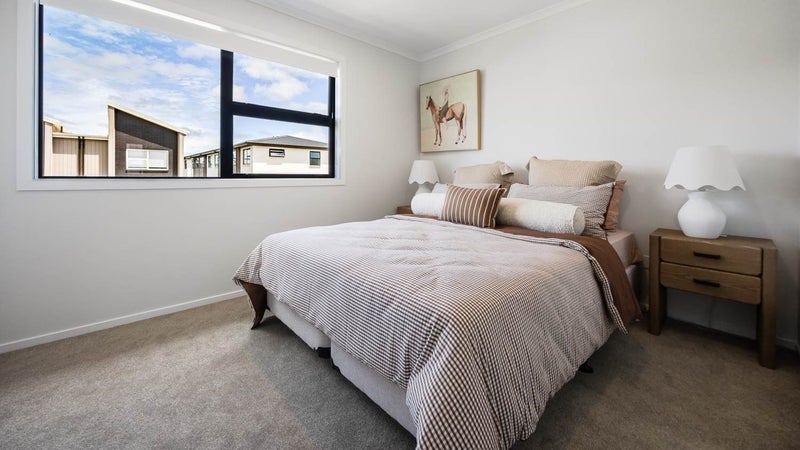 35 Yozin Road, Swanson, Auckland - Carousel 1