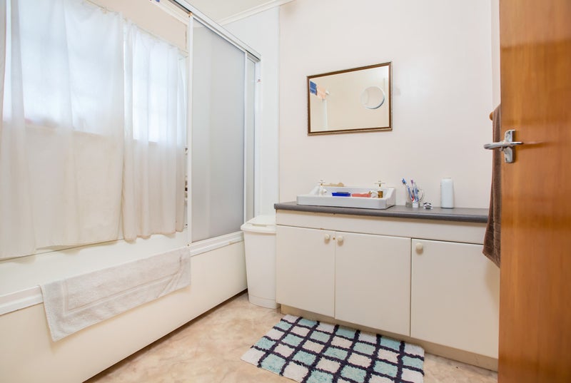 59 Canberra Avenue, Lynfield, Auckland - Carousel 11