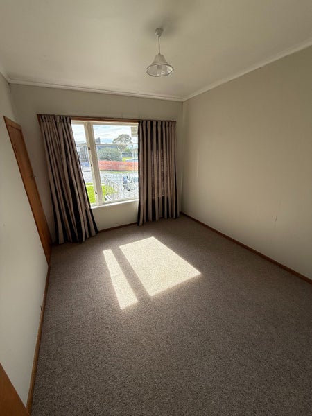 14 Udys Road, Pakuranga, Auckland - Carousel 12