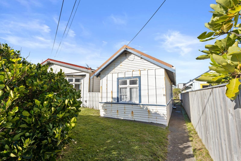 75 Apu Crescent, Lyall Bay, Wellington, Wellington - Carousel 1