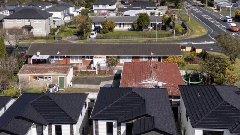 84 Botany Road, Botany Downs, Auckland - Carousel 1