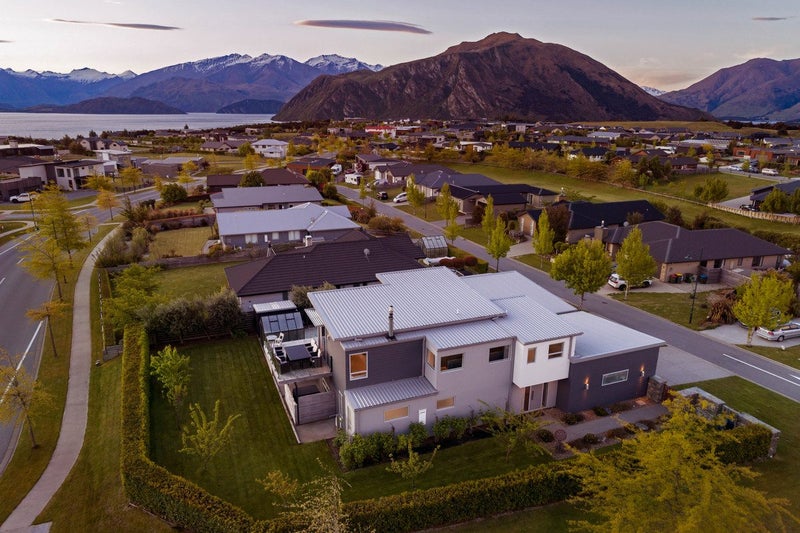 10 Sunnyside Lane, Wanaka - Carousel 24