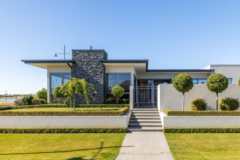 45 Lakeside Drive, Pegasus, Pegasus - Carousel 1