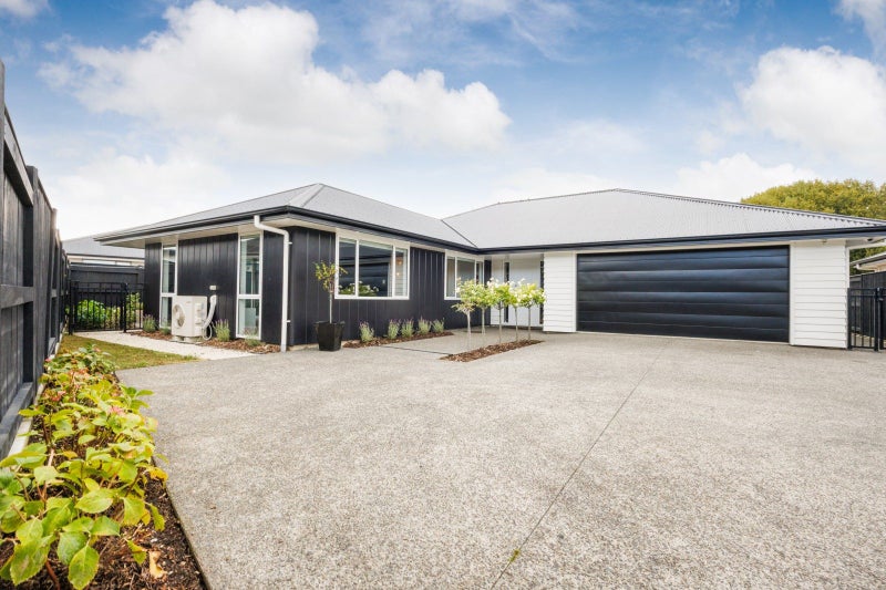 24 Freedom Drive, Kelvin Grove, Palmerston North - Carousel 1