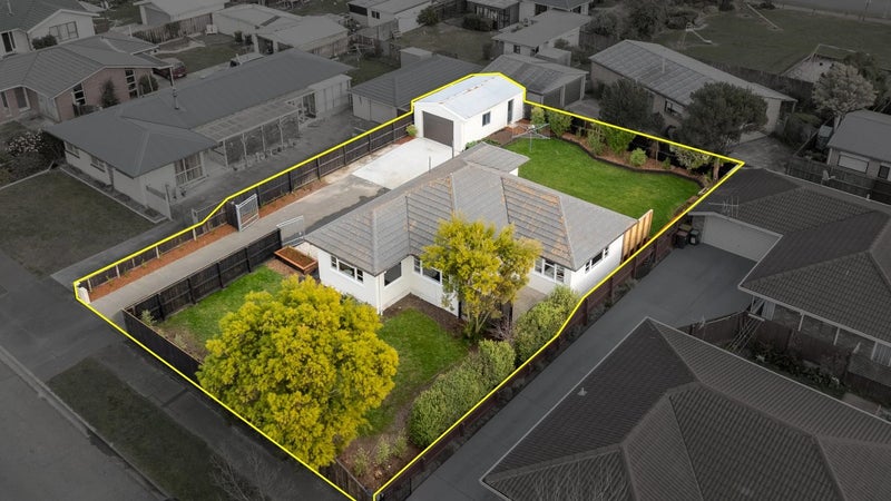 70 Inwoods Road, Parklands, Christchurch - Carousel 1