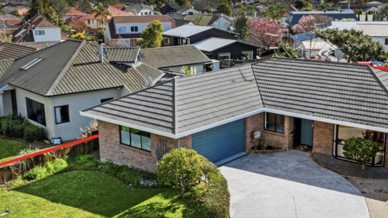 3 Millhouse Drive, Northpark, Auckland - Carousel 1