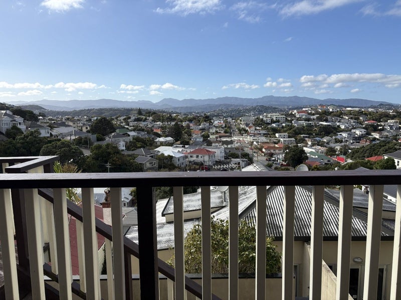 12 Hinau Road, Hataitai, Wellington - Carousel 2