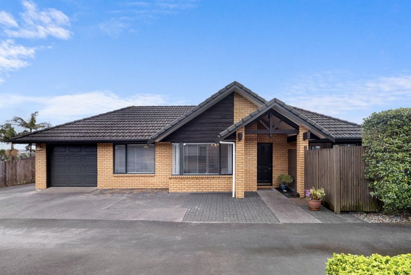 197B GILLS ROAD, Half Moon Bay, Auckland - Carousel 1