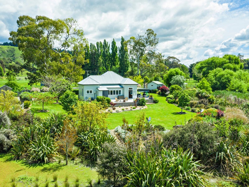 223 Taurau Valley Road, MANUTUKE, Manutuke - Carousel 1