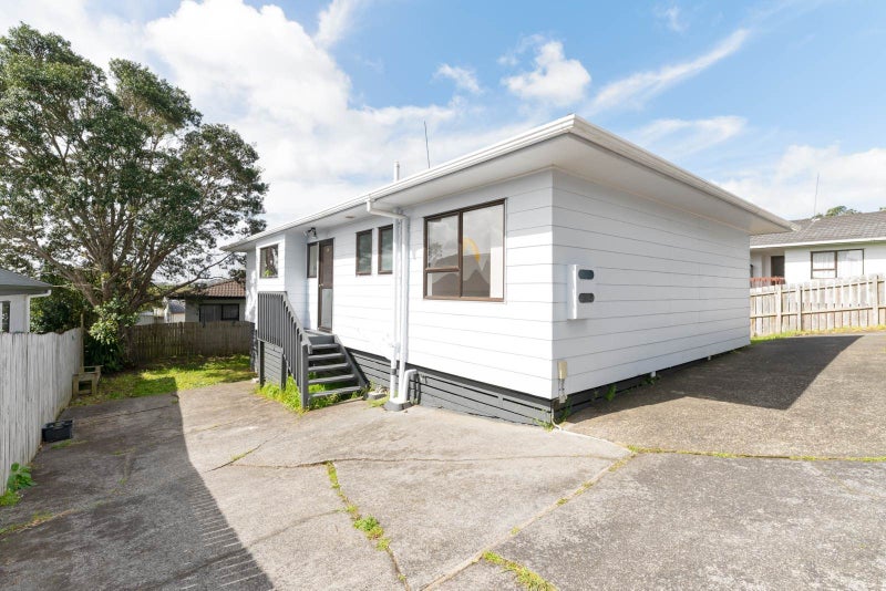 2/16 Caribbean Drive, Unsworth Heights, Auckland - Carousel 18