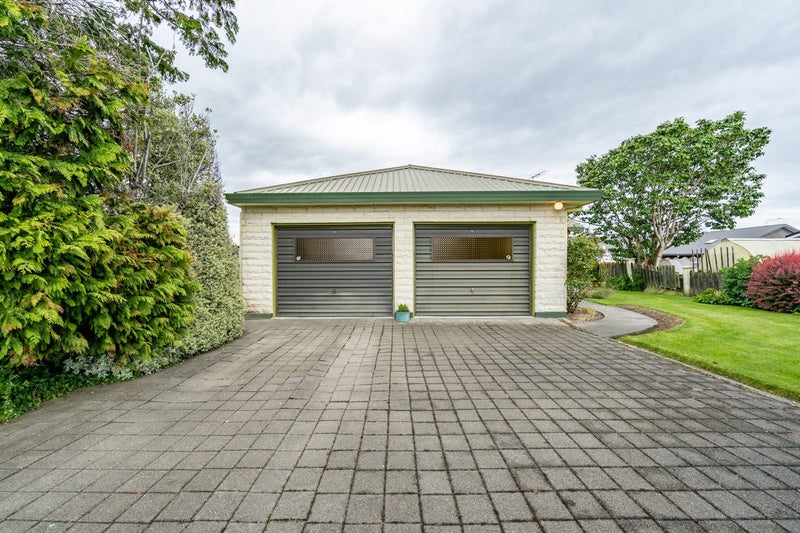 2 Calder Place, Winton, Southland, Southland - Carousel 2