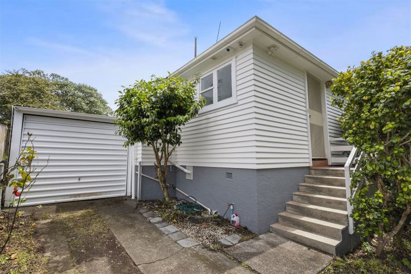 164 Hendon Avenue, Mount Albert, Auckland - Carousel 1