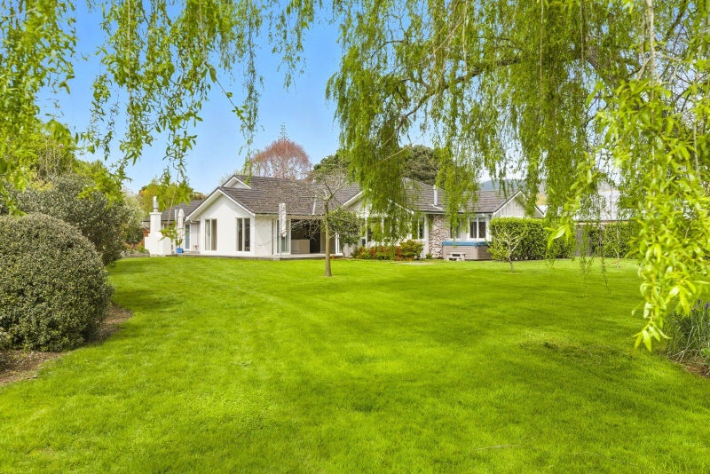 4 Bressay Way, Waikanae, Waikanae - Carousel 1