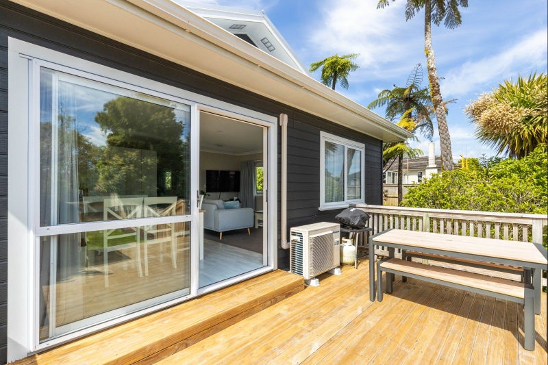 26 Brookes Street, Inglewood, Inglewood - Carousel 1