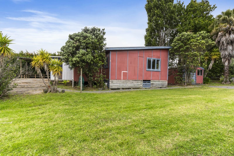 46 Beachlands Road, Beachlands, Auckland - Carousel 2