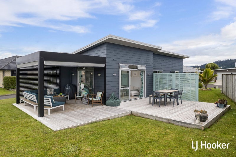 16 Reel Road, Athenree, Waihi Beach - Carousel 1