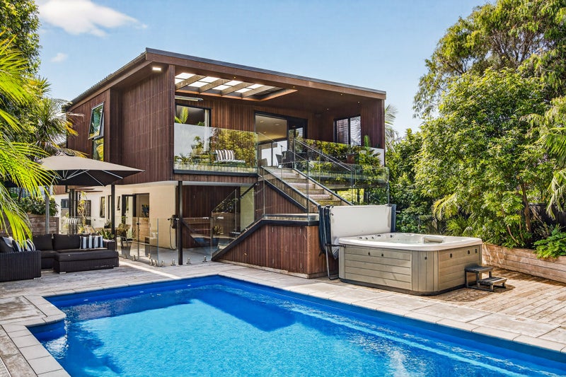 24 Park Rise, Campbells Bay, Auckland - Carousel 1