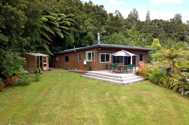 11 Chingford Road, Lake Rotoma, Rotorua - Carousel 2