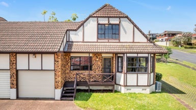 1/11 Stranolar Drive, Waikowhai, Auckland - Carousel 1