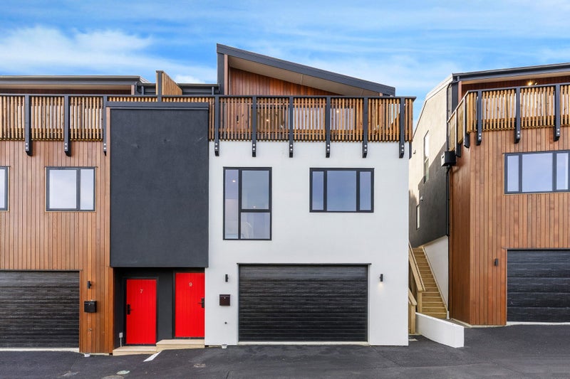 13 Stockden Place, Karori, Wellington - Carousel 1