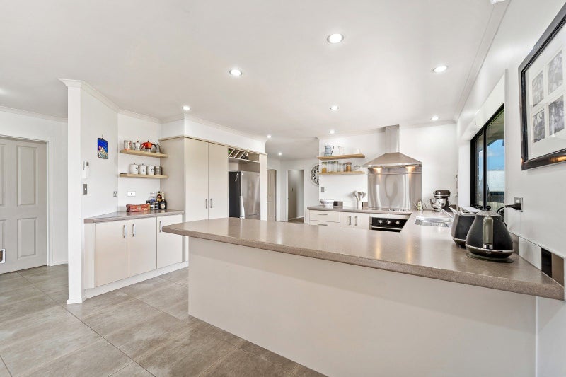 18A Alexandra Street, Riverhead, Riverhead - Carousel 1