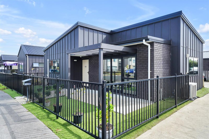 69 Black Beech Crescent, Takanini, Papakura, Auckland - Carousel 1