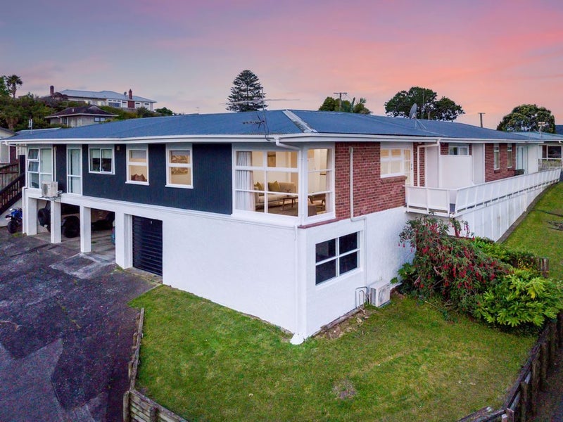 8/21 Ruarangi Road, Mount Albert, Auckland - Carousel 1